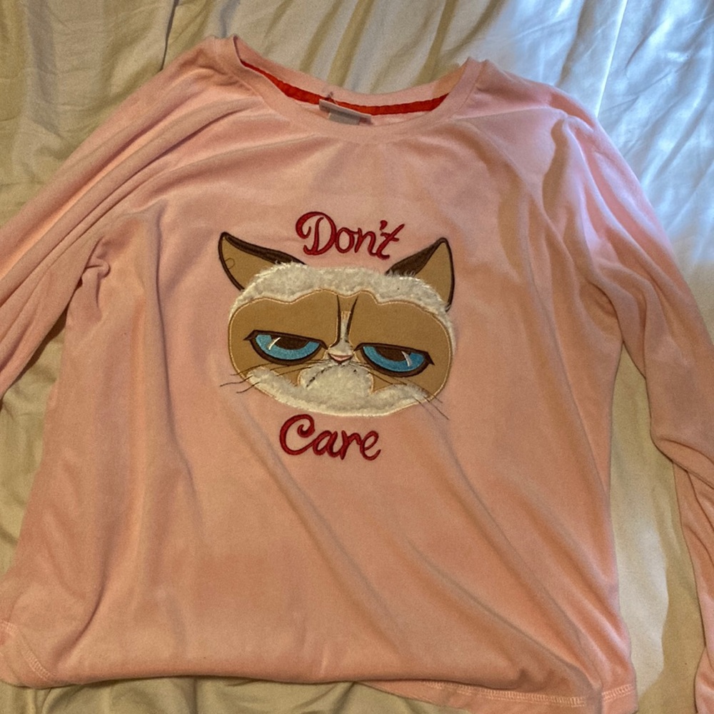 Sleepwear, pink grumpy cat